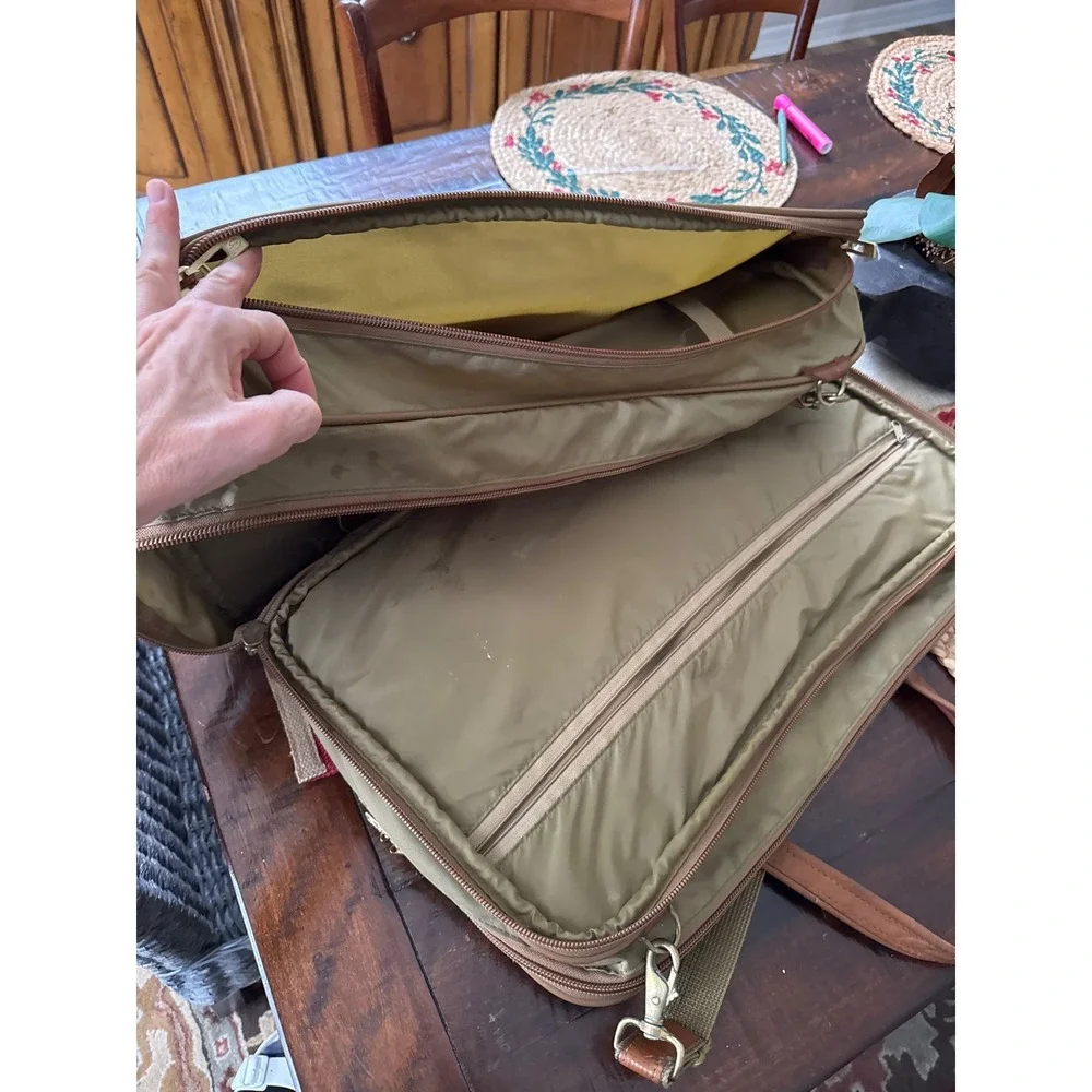 Hartmann Luggage Carry On/Computer/Briefcase Tan Nylon W/ Leather Handles Travel